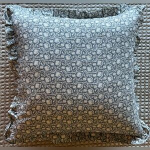 Woven Nook 22x22 Decorative Pillow